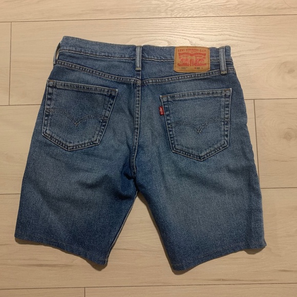 Levi’s Comfortable Denim Jean Shorts Jorts - Picture 3 of 6